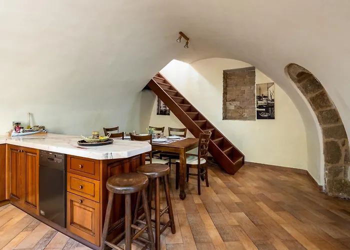 Del Capitano Tatil Evi Rhodes City