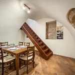 Del Capitano Tatil Evi *
