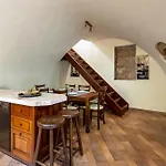 Del Capitano Tatil Evi Rhodes City