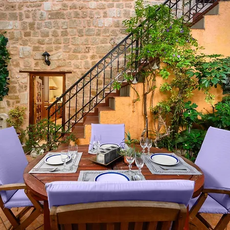 Del Capitano Tatil Evi *
